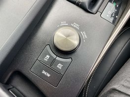 Lexus Is 2.5 IS 300h Advance CVT 4dr 48