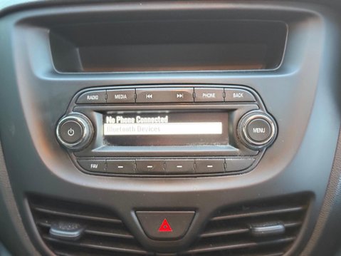 Vauxhall Viva 1.0i SE Euro 6 5dr 20