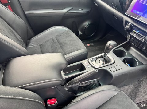 Toyota Hilux GR SPORT 4WD D-4D DCB 20