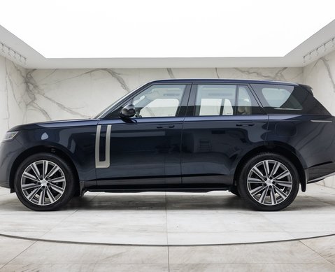 Land Rover Range Rover P550e AUTOBIOGRAPHY