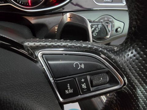 Audi RS4 4.2 FSI V8 S Tronic quattro Euro 5 5dr 42