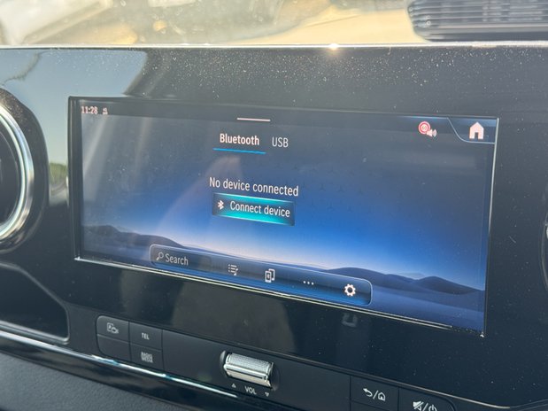 Mercedes-Benz Sprinter AUTO MWB L2H2 High Roof 315 Pro Air Con Camera EURO 6 29