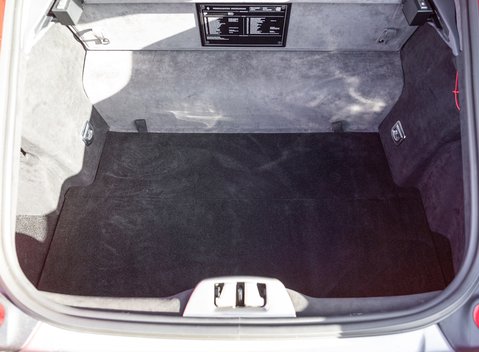 Ferrari 812 Superfast 31