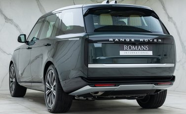 Land Rover Range Rover P400 Autobiography LWB 9