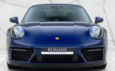 Porsche 911 Carrera GTS (992) 4