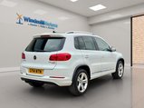 Volkswagen Tiguan 2.0 TDI BlueMotion Tech R-Line DSG 4WD Euro 5 (s/s) 5dr 10