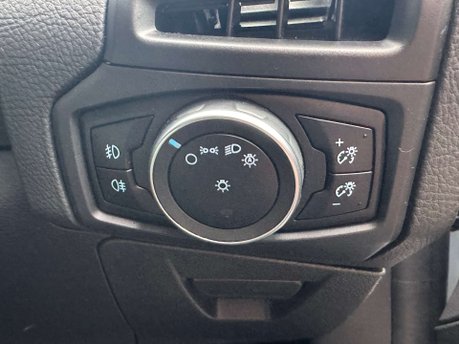 Ford Focus 1.5 Focus Titanium X 5dr 35