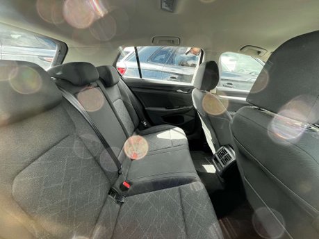 Volkswagen Golf 1.5 Golf Life TSi 5dr 13
