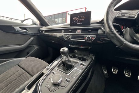Audi A4 1.4 TFSI Black Edition Saloon 4dr Petrol Manual Euro 6 (s/s) (150 ps) 42