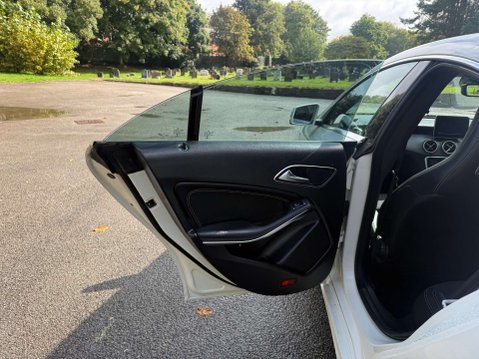 Mercedes-Benz CLA Class 1.6 CLA 180 Sport Auto 4dr 12