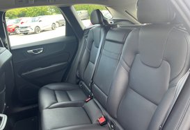Volvo XC60 D4 MOMENTUM AWD AUTO 32