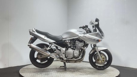 Suzuki Bandit 600 GSF S 2003 39K IDEAL COMMUTER BIKE 600CC A2 RESTRICTABLE 1