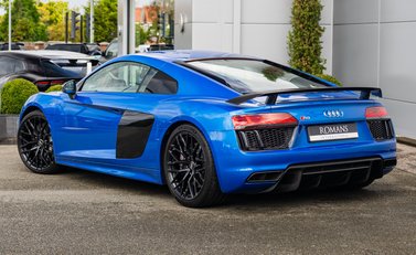 Audi R8 V10 PLUS 4