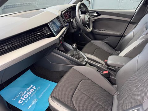 Audi A1 SPORTBACK TFSI S LINE 42
