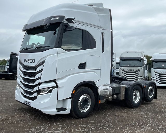 Iveco X-Way 580 Rear Steer Tag Axle