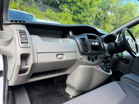 Vauxhall Vivaro 2.0 2900 CDTi Panel Van 4dr Diesel Manual FWD L3 (195 g/km, 113 bhp) 39