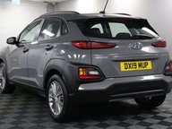 Hyundai KONA SE 10