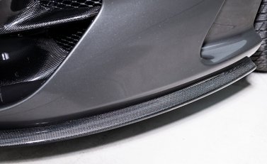 Ferrari 812 Superfast 30