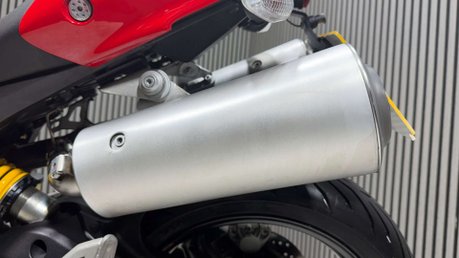 Ducati Monster 696 2011 ONLY 5K SERVICED WARRANTY 696CC LONG MOT VERY CLEAN NAKED 47