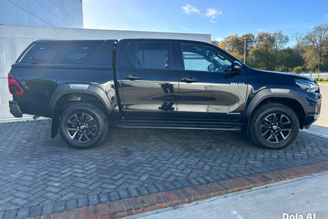 Toyota Hilux Invincible X 4WD 2.8 D-4D Double Cab Pickup - Hardtop Canopy 7