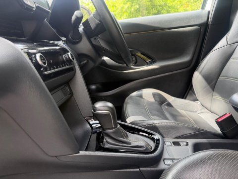 Toyota Yaris Cross 1.5 VVT-h Premiere Edition E-CVT Euro 6 (s/s) 5dr 51