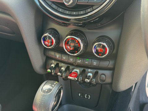 Mini Hatch COOPER 16