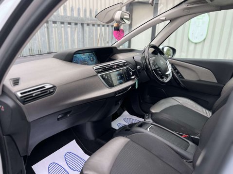Citroen C4 Picasso 1.6 C4 Picasso Exclusive+ Blue HDi Auto 5dr 17