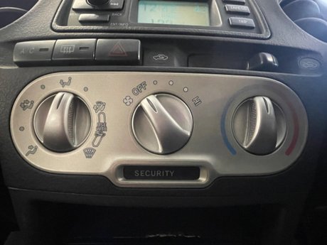 Toyota Yaris 1.3 VVT-i T Spirit 5dr 13