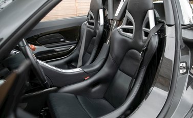 Porsche Carrera GT 14