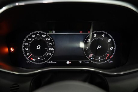 Jaguar F-Pace 5.0 P550 V8 SVR SUV 5dr Petrol Quickshift AWD Euro 6 (s/s) (550 ps) 9