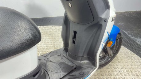 SYM Jet 2013 RUNNING PROJECT BIKE 50CC SCOOTER SPARES OR REPAIR MOPED 21