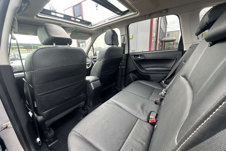 Subaru Forester 2.0 Forester i XT Symmetrical AWD CVT 4WD 5dr 37