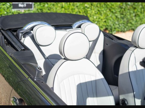 Mini Convertible 1.6 Cooper S 2dr 23