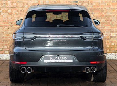 Porsche Macan Turbo 5