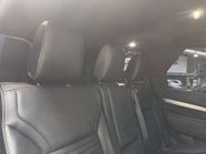 Land Rover Discovery 3.0 Discovery R-Dynamic S D MHEV Auto 4WD 5dr 61