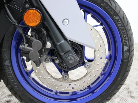 Yamaha Xmax X-MAX 300 (CZD 300-A) 23