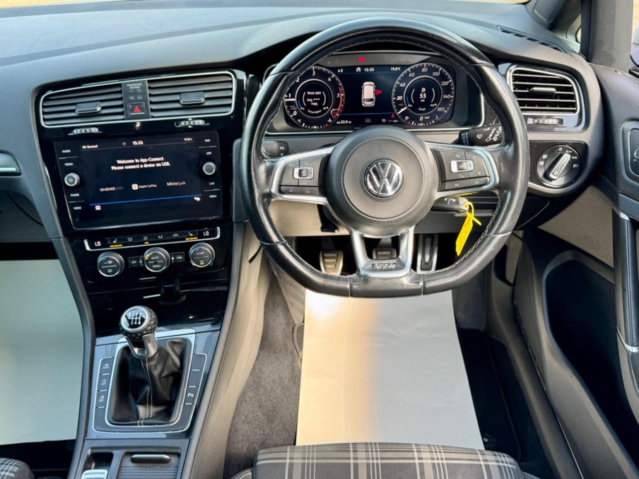 2018 Volkswagen Golf — image 2