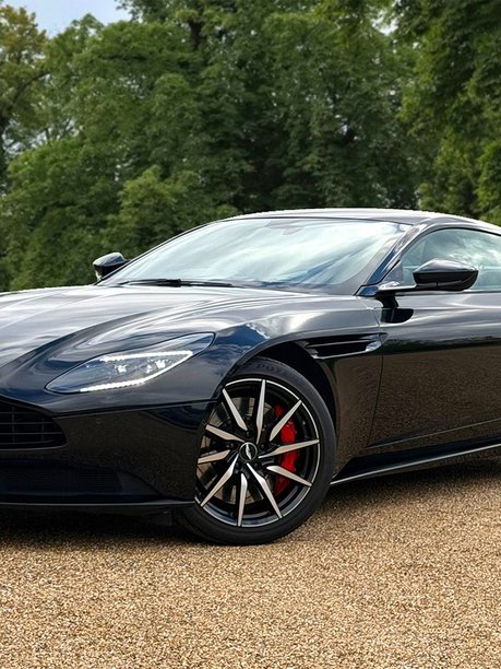 Aston Martin DB11 V8