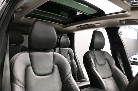 Volvo XC90 2.0 XC90 Ultimate B5 MHEV AWD Auto 4WD 5dr 18