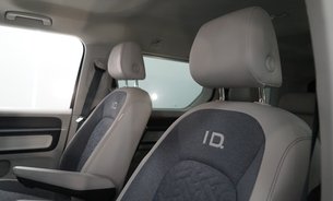 Volkswagen Id.Buzz Style One Owner Adaptive Cruise Electric Power Doors & Tailgate Rev Camera 26