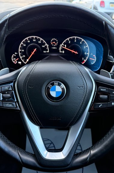 BMW 5 Series 520I SE TOURING AUTOMATIC ESTATE TOURING - HARMAN KARDON - AMBIENT LIGHTING 