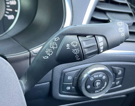 Ford Galaxy 2.5 Galaxy Titanium HEV CVT 5dr 64