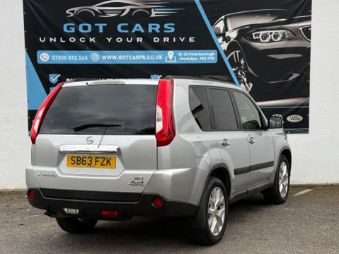 Nissan X-Trail 2.0 dCi Tekna Auto 4WD Euro 5 5dr (AVM) 3