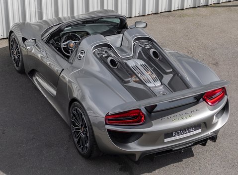 Porsche 918 Spyder 11