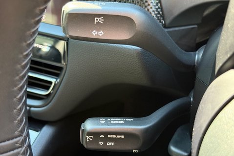 Porsche Macan GTS PDK - PAN ROOF -BOSE -360 CAMS -MEMORY PK - CRAYON 55