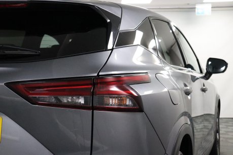 Nissan Qashqai DIG-T N-CONNECTA MHEV 38