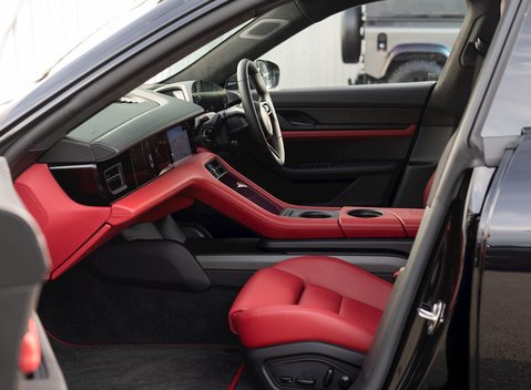 Porsche Taycan Turbo S 17