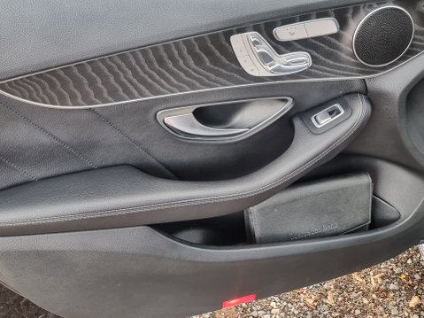 Mercedes-Benz C Class C300h AMG Line Premium 5dr Auto 32