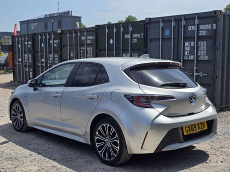 Toyota Corolla 1.8 VVT-h Design Hatchback 5dr Petrol Hybrid CVT Euro 6 (s/s) (122 ps) 4
