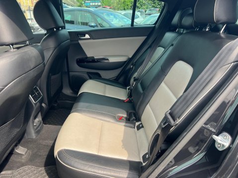 Kia Sportage 1.6 T-GDi GT-Line S DCT AWD Euro 6 5dr 29